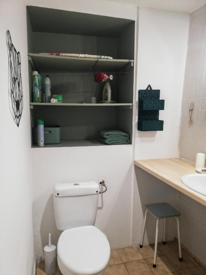 Charmant Appartement En Centre-Ville Medieval Gigean المظهر الخارجي الصورة