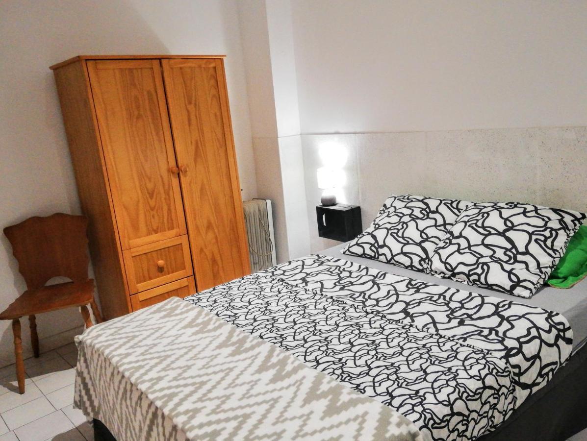 Charmant Appartement En Centre-Ville Medieval Gigean المظهر الخارجي الصورة